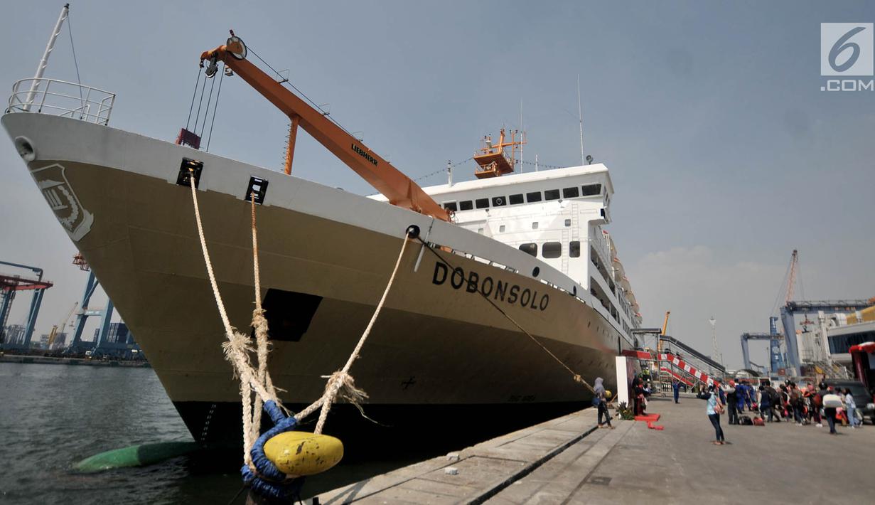 Detail Gambar Pelabuhan Kapal Laut Nomer 2