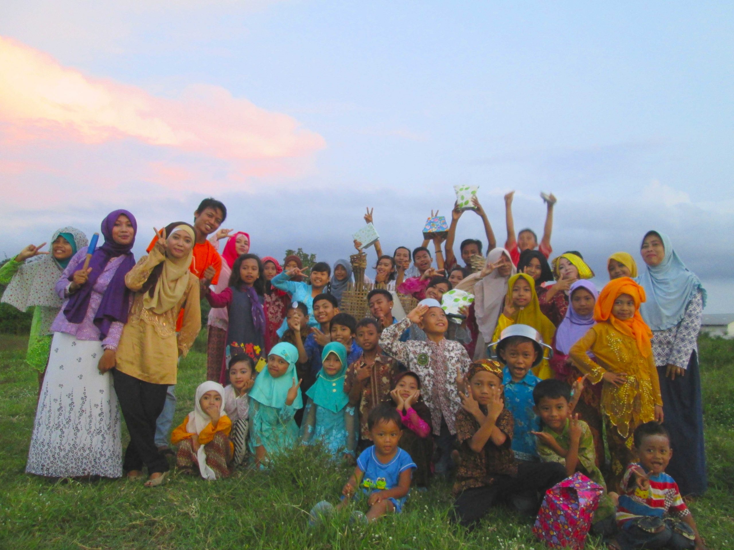 Detail Gambar Pemandangan Hari Kartini Nomer 21