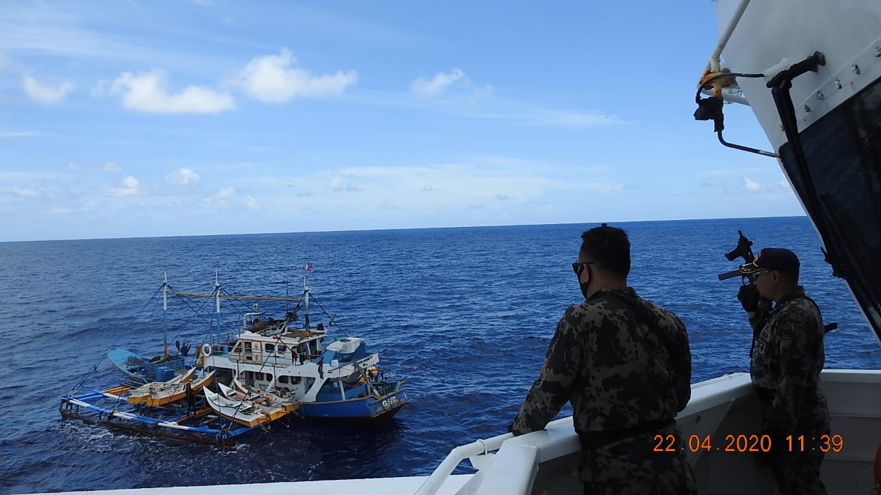 Detail Gambar Penangkapan Ikan Di Laut Sulawesi Nomer 18