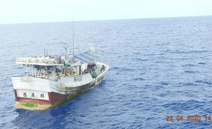 Detail Gambar Penangkapan Ikan Di Laut Sulawesi Nomer 24