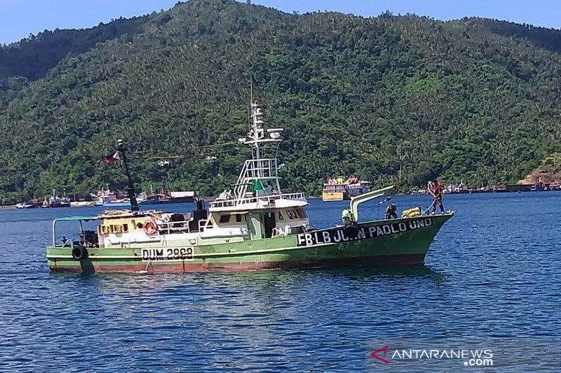 Detail Gambar Penangkapan Ikan Di Laut Sulawesi Nomer 6