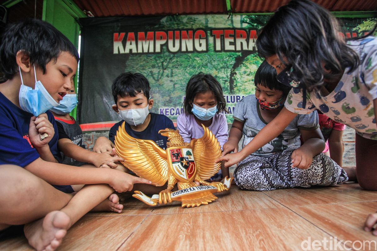 Detail Gambar Penerapan Nilsi Nilsi Pancasila Di Keluarga Nomer 34