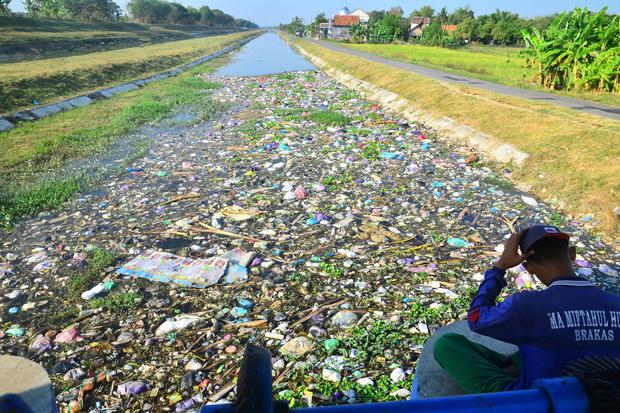 Detail Gambar Proses Terjadinya Pencemaran Air Yang Bahasa Indonesia Nomer 30