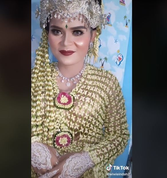 Detail Gambar Rangkaian Bunga Melati Untuk Pengantin Nomer 22