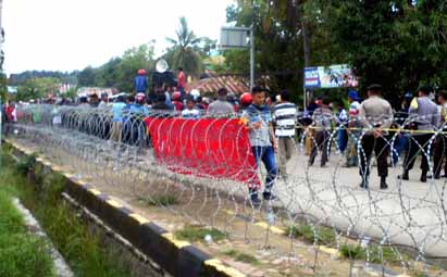 Detail Gambar Rapat Sedang Di Depan Nomer 37