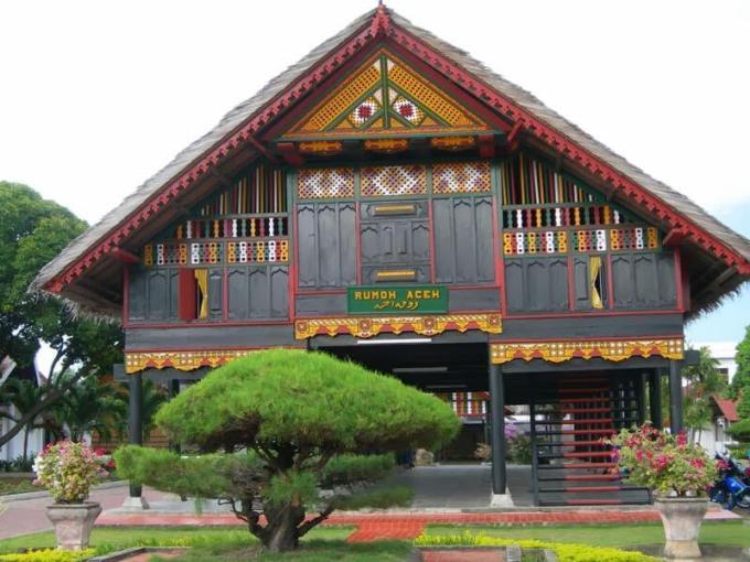 Detail Gambar Rumah Adat Beserta Namanya Nomer 47