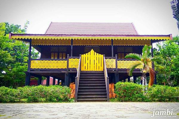 Detail Gambar Rumah Adat Jambi Beserta Namanya Nomer 5