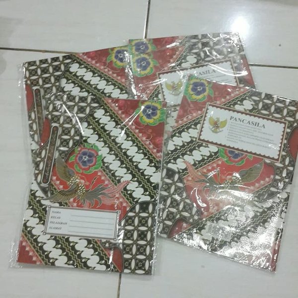 Detail Gambar Sampul Buku Batik Nomer 8