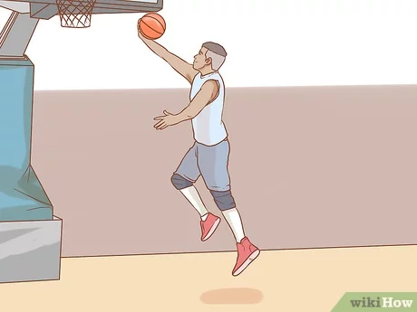 Detail Gambar Sedang Melakukan Gerakan Dribel Bola Basket Nomer 43
