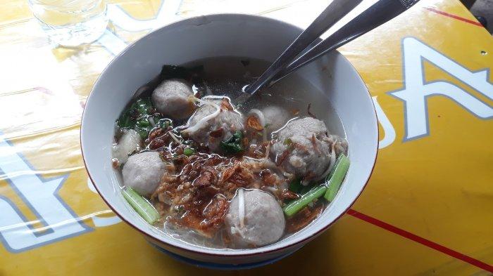 Detail Gambar Semangkuk Bakso Nomer 14