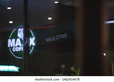 Detail Download Logo Maxx Coffee Nomer 42