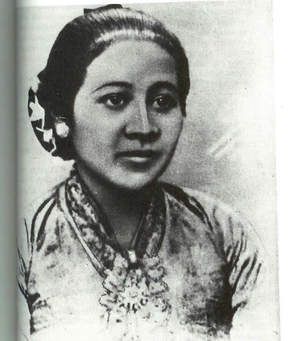 Detail Gambar Sketsa Pahlawan Ibu Kartini Nomer 22