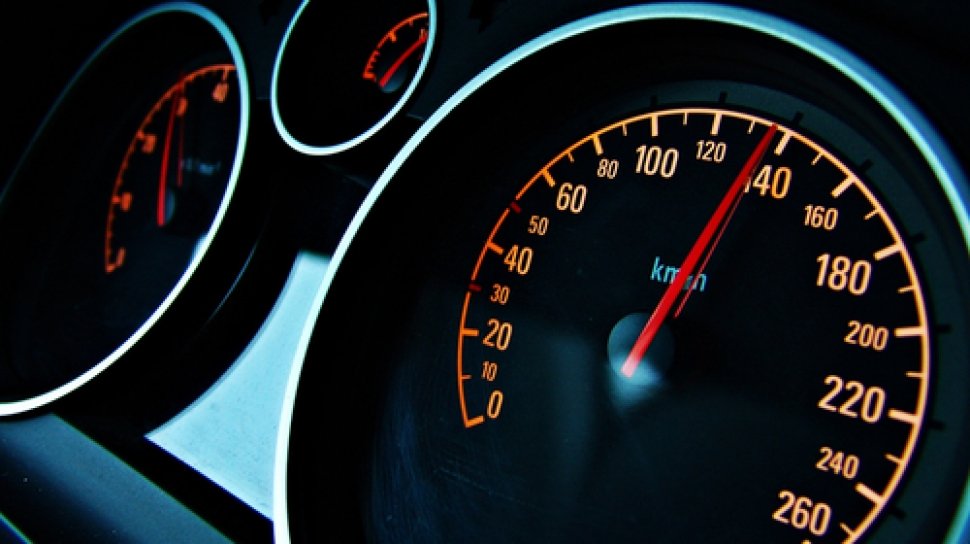 Detail Gambar Speedometer Mobil Nomer 3