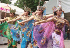 Detail Gambar Tarian Daerah 34 Provinsi Beserta Gambarnya Nomer 12