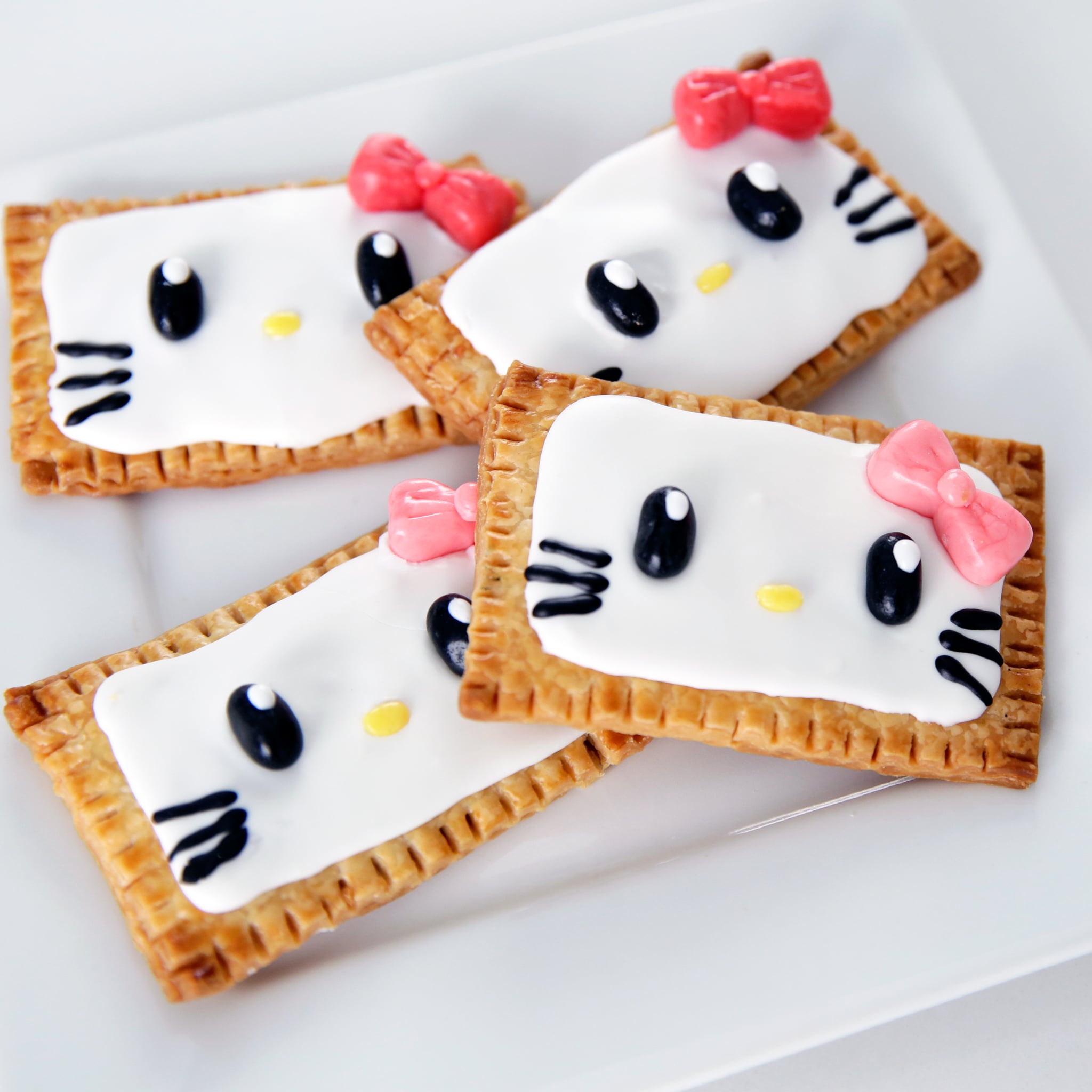 Detail Gambar Tart Hello Kitty Nomer 22