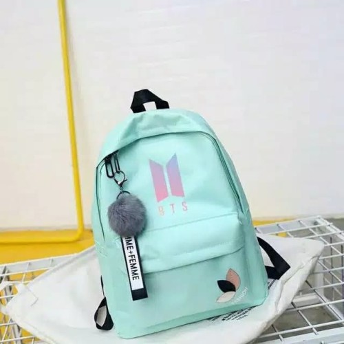 Detail Gambar Tas Bts Dan Army Untuk Liburan Nomer 8