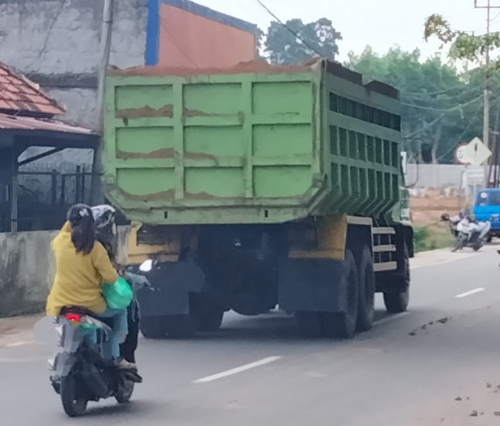 Detail Gambar Truk Safari Untuk Anak Anak Belum Diwarna Nomer 11