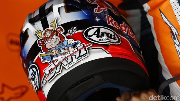 Detail Gambar Tulisan Untuk Helm Nomer 33