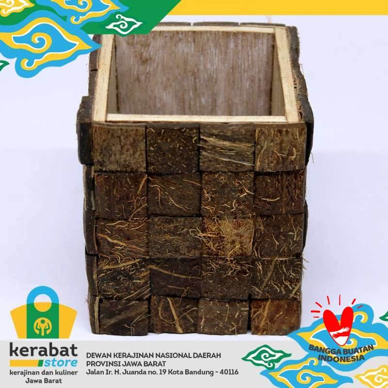 Detail Gambar Vas Bunga Dari Batok Kelapa Nomer 35