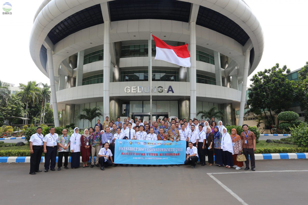 Detail Gambar Vektor Gedung Serbaguna Nomer 16