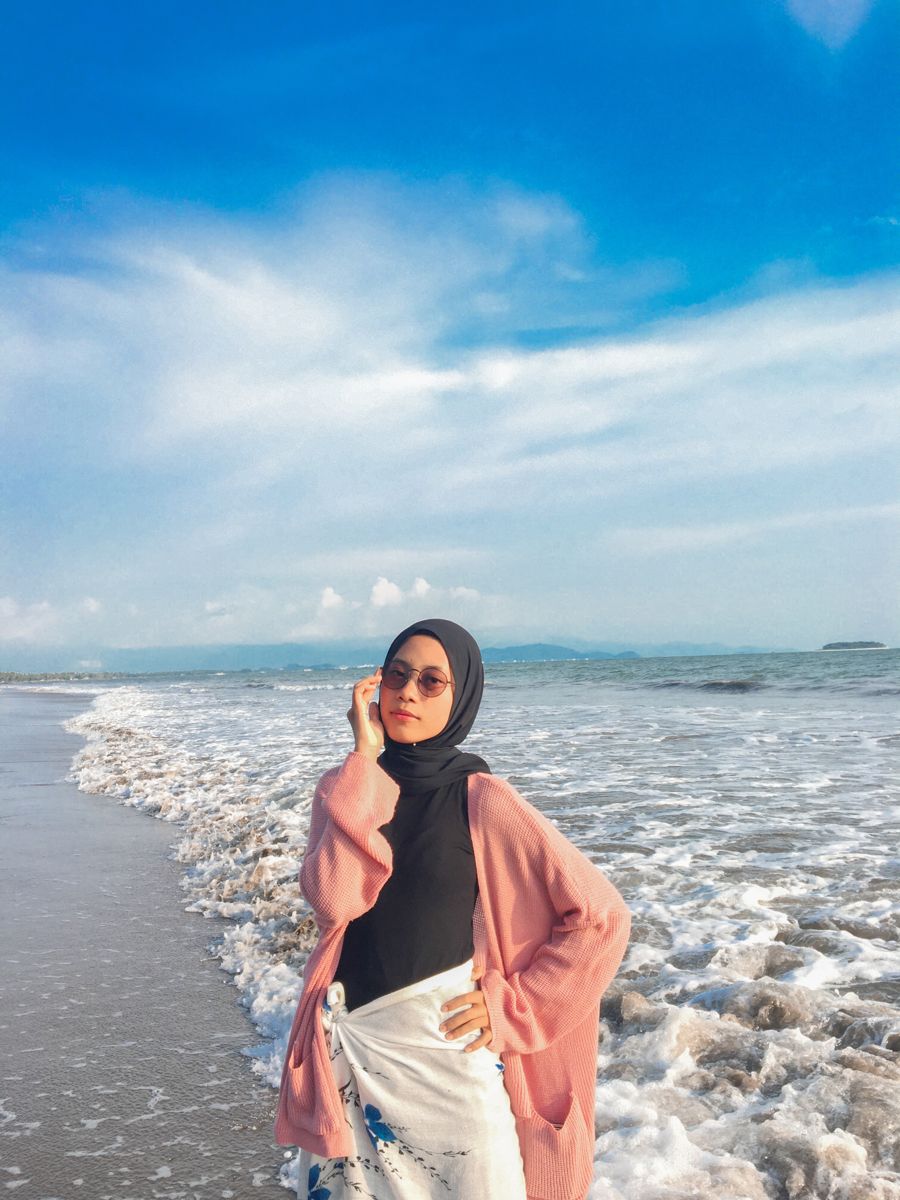 Detail Gaya Foto Ala Selebgram Di Pantai Nomer 46