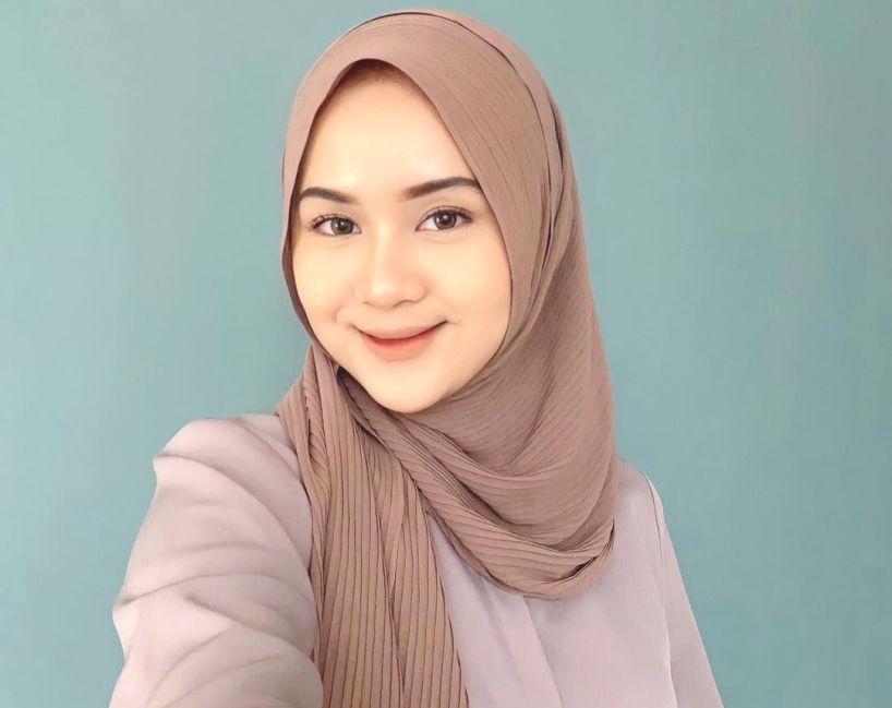 Detail Gaya Foto Ala Selebgram Hijab Nomer 47