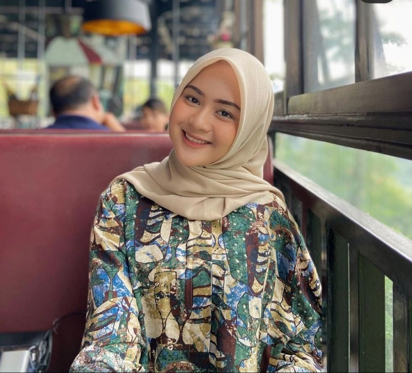 Detail Gaya Foto Ala Selebgram Hijab Nomer 7