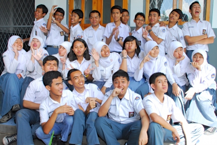 Detail Gaya Foto Anak Sekolah Nomer 7