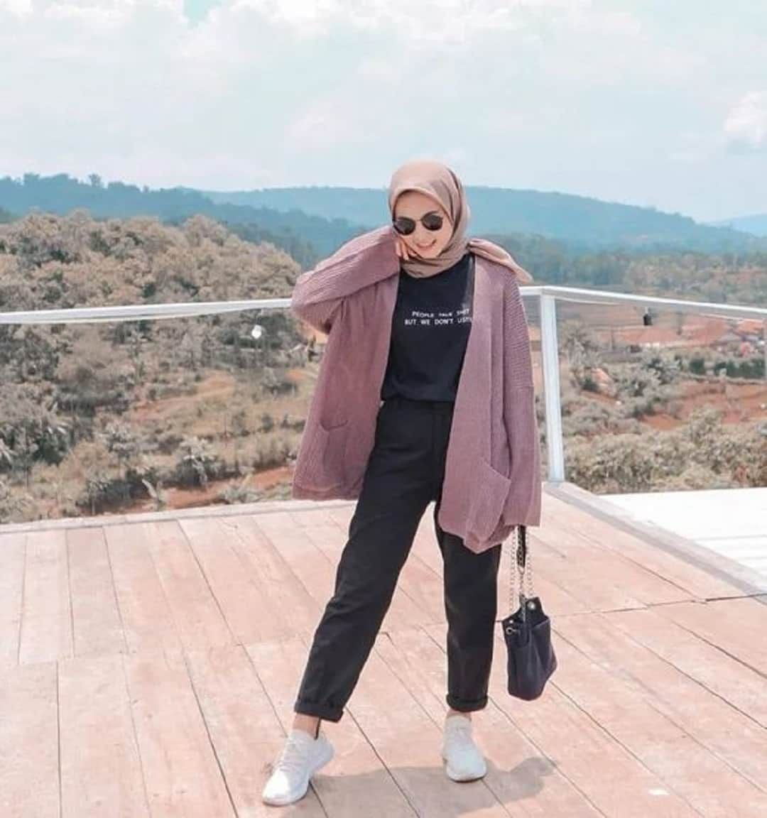 Detail Gaya Foto Ootd Hijab Nomer 13