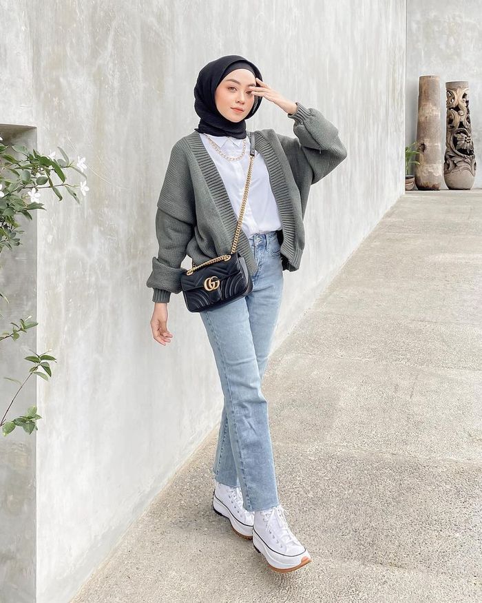 Detail Gaya Foto Ootd Hijab Nomer 3