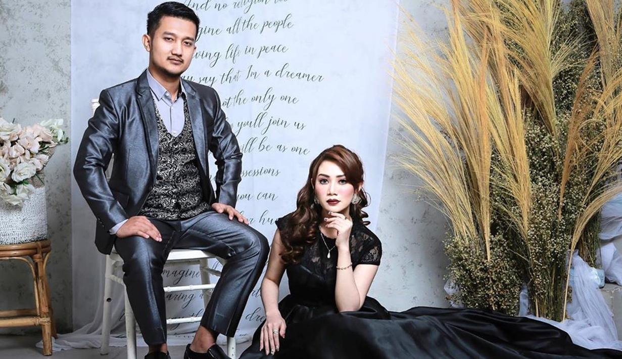 Detail Gaya Foto Pasangan Romantis Nomer 26