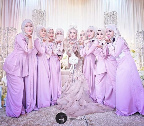 Detail Gaya Foto Pengantin Dan Pagar Ayu Nomer 2