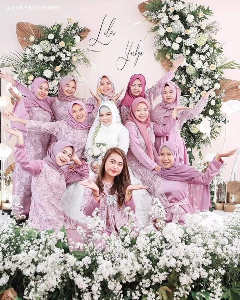 Detail Gaya Foto Pengantin Di Pelaminan Nomer 6