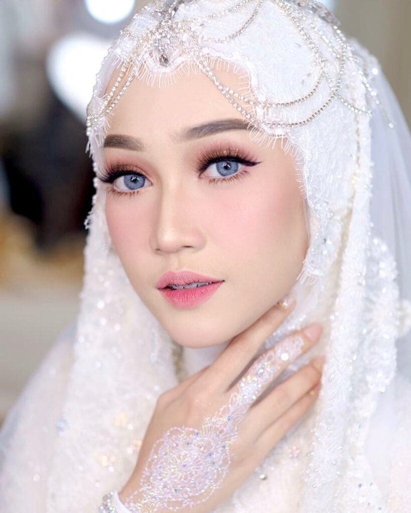 Detail Gaya Foto Pengantin Kekinian Nomer 32