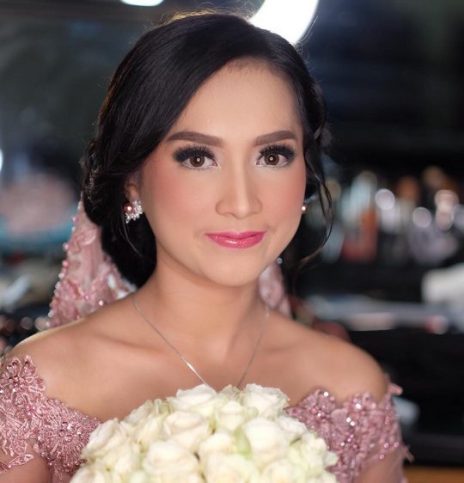 Detail Gaya Foto Pengantin Yang Bagus Nomer 43