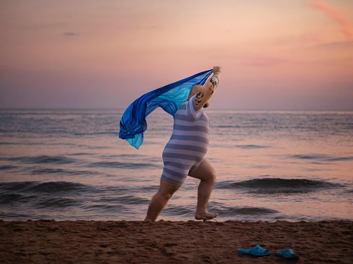 Detail Gaya Foto Pria Di Pantai Nomer 26