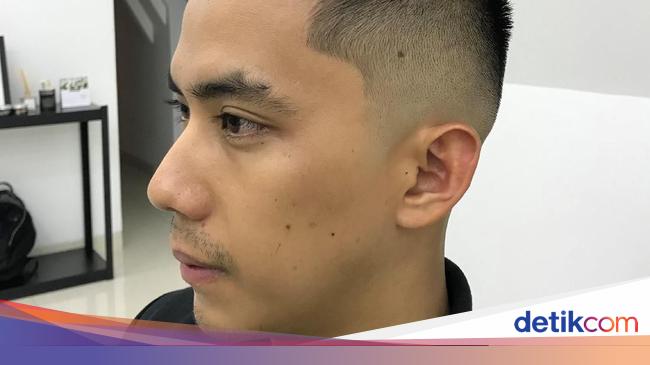 Detail Gaya Rambut Drake Nomer 22