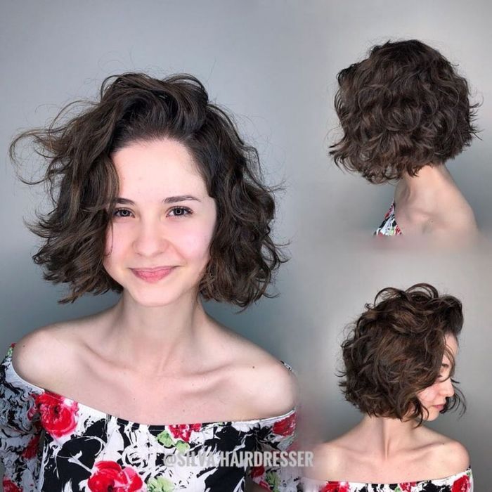 Detail Gaya Rambut Wanita Keriting Nomer 7