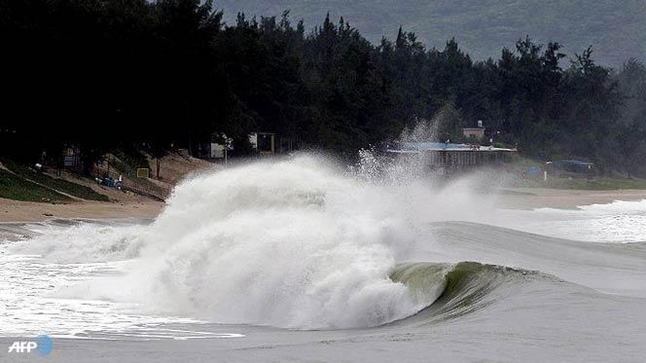 Detail Gelombang Air Laut Adalah Nomer 45