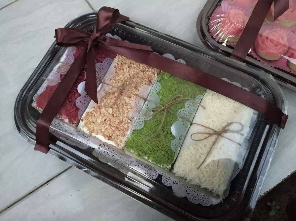 Detail Hantaran Kue Untuk Pernikahan Nomer 11