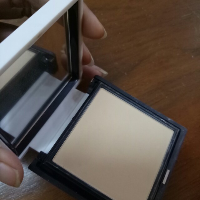 Detail Harga Bedak Benefit Hello Flawless Nomer 17