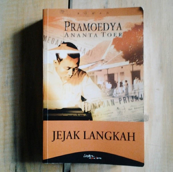 Detail Harga Buku Jejak Langkah Nomer 14