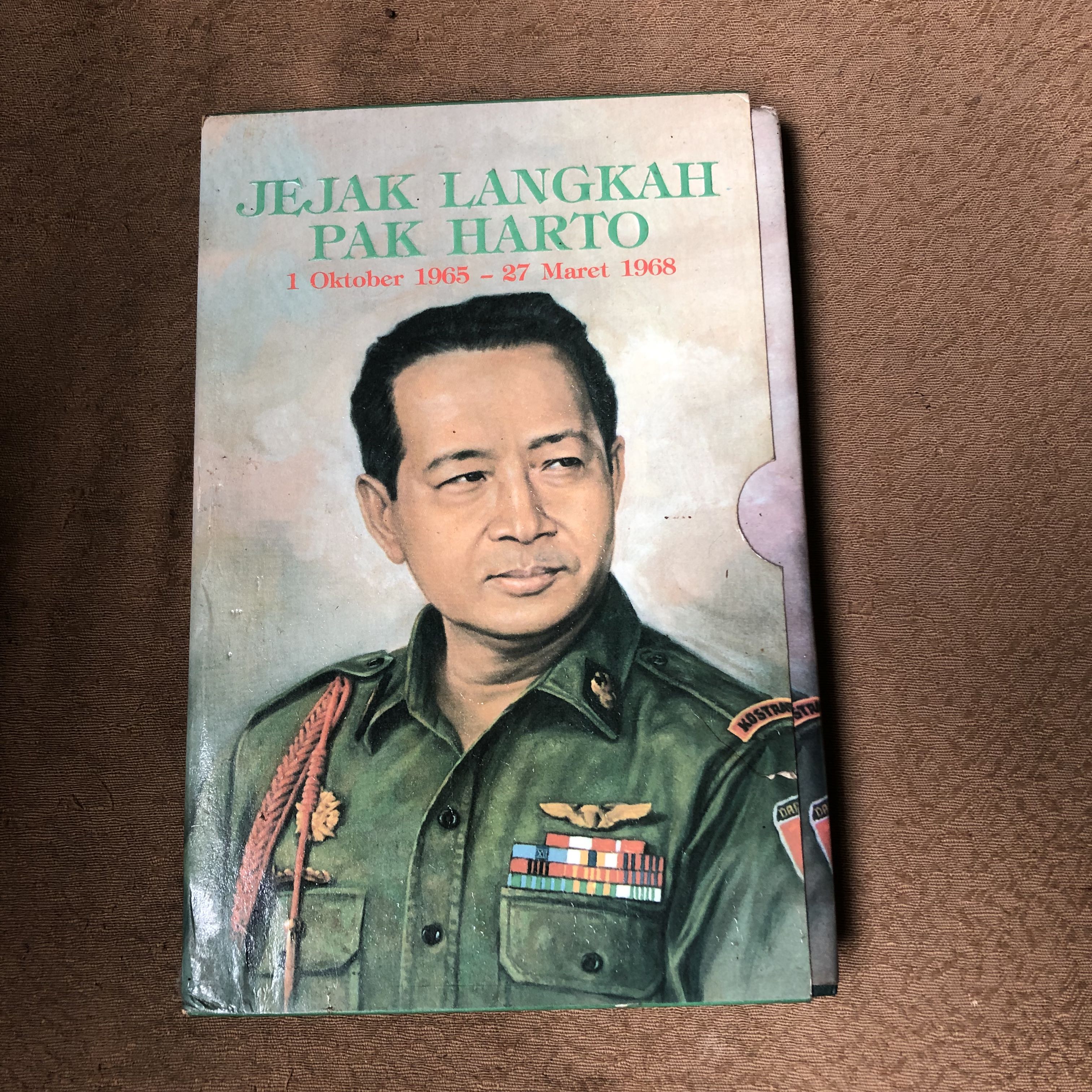 Detail Harga Buku Jejak Langkah Nomer 19