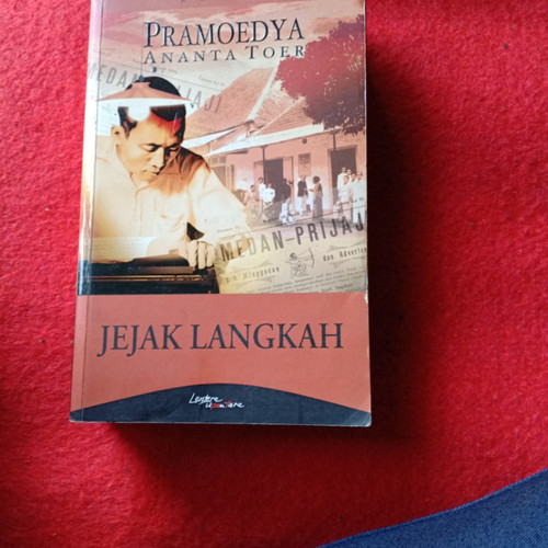 Detail Harga Buku Jejak Langkah Nomer 10