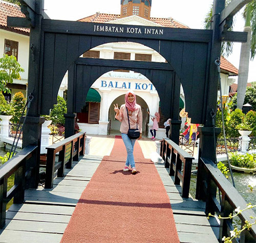 Detail Harga Masuk Rumah Akar Jakarta Nomer 32