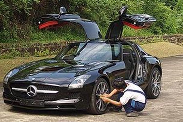 Detail Harga Mercedes Benz Sls Amg Nomer 20