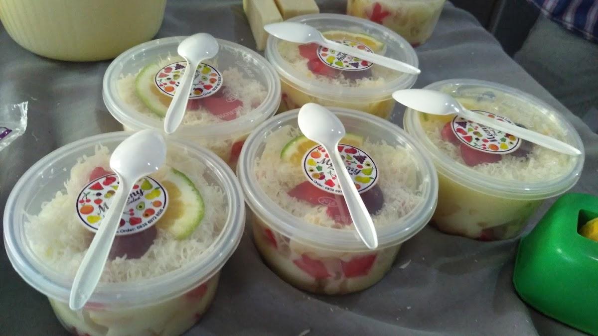 Detail Harga Salad Buah Cup Nomer 46