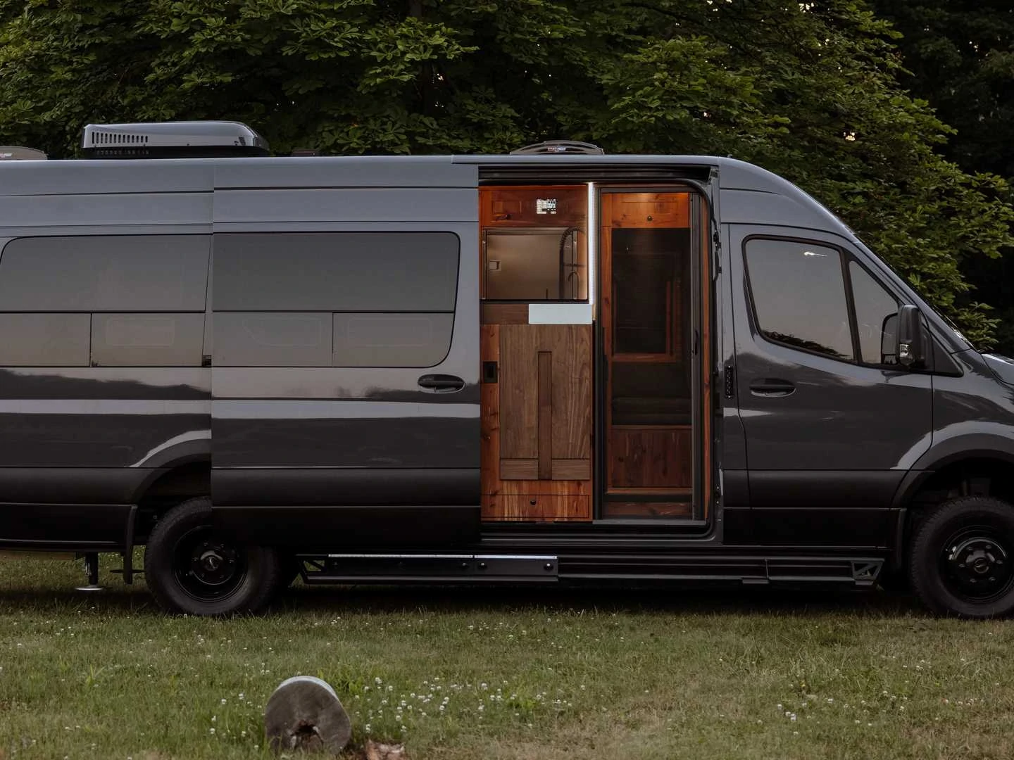 Detail Harga Sprinter Van Nomer 18