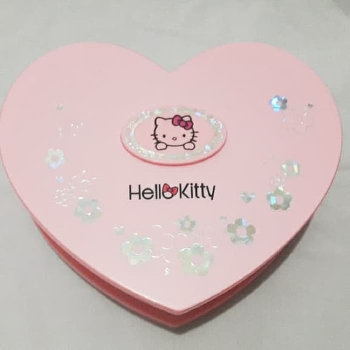 Detail Hati Hello Kitty Nomer 39