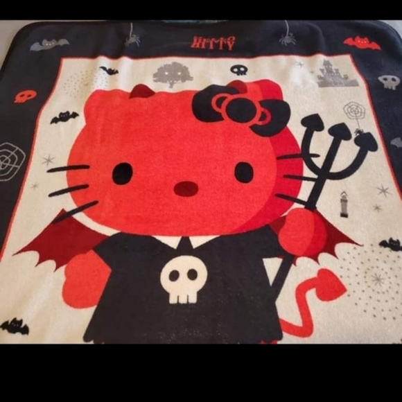 Detail Hello Kitty Devil Nomer 50